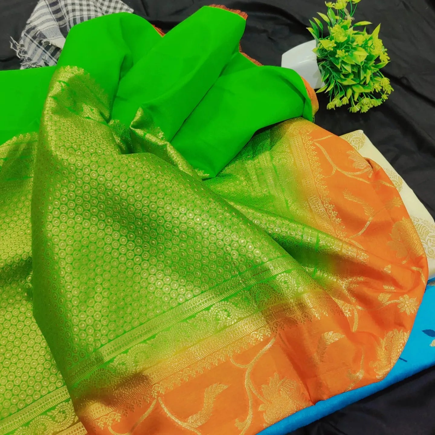 Dupiyan silk cuntras saree orenge green - Banarsi Brides