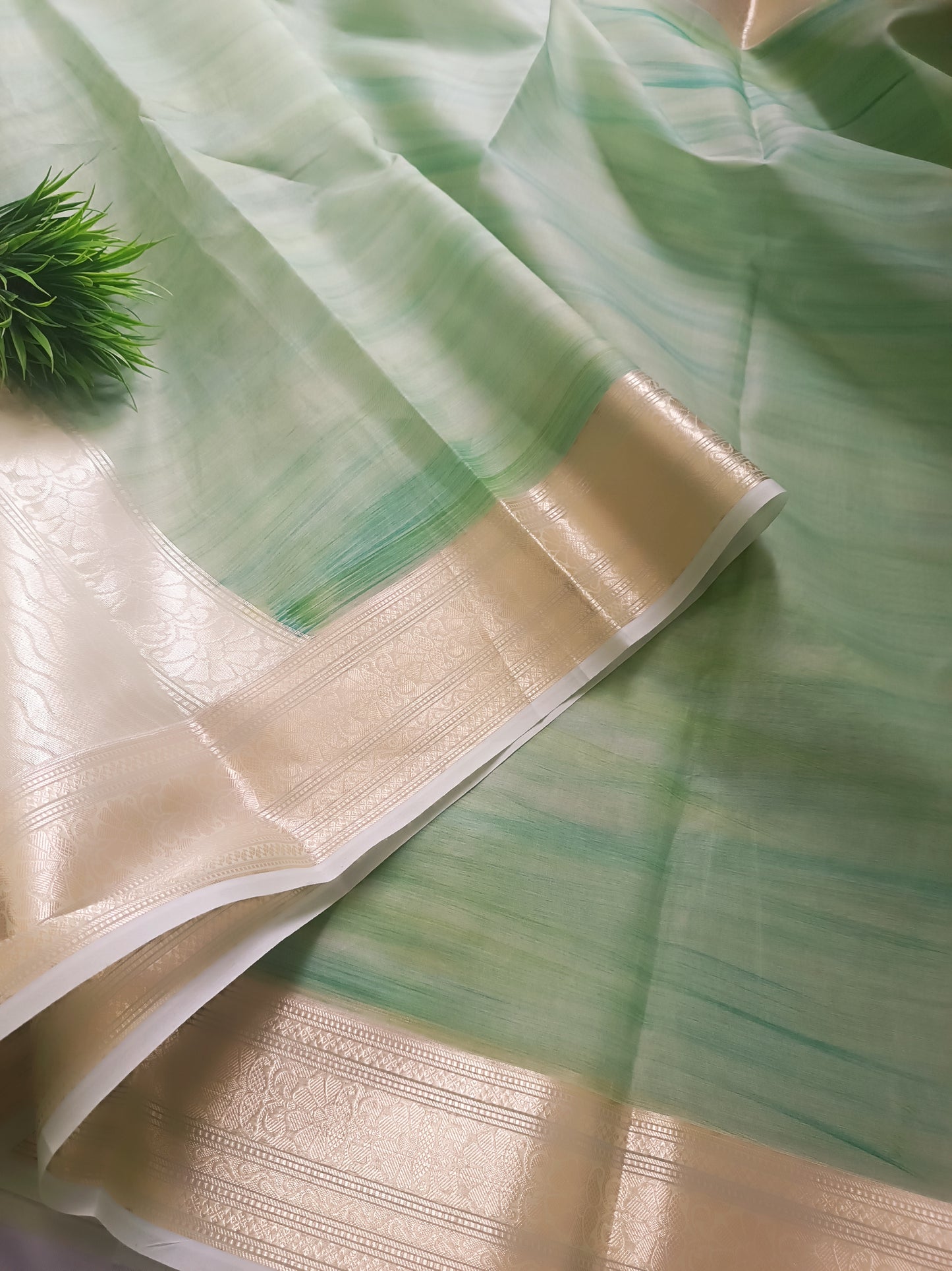 Kora silk handloom saree premium quality of banarsi - Banarsi Brides