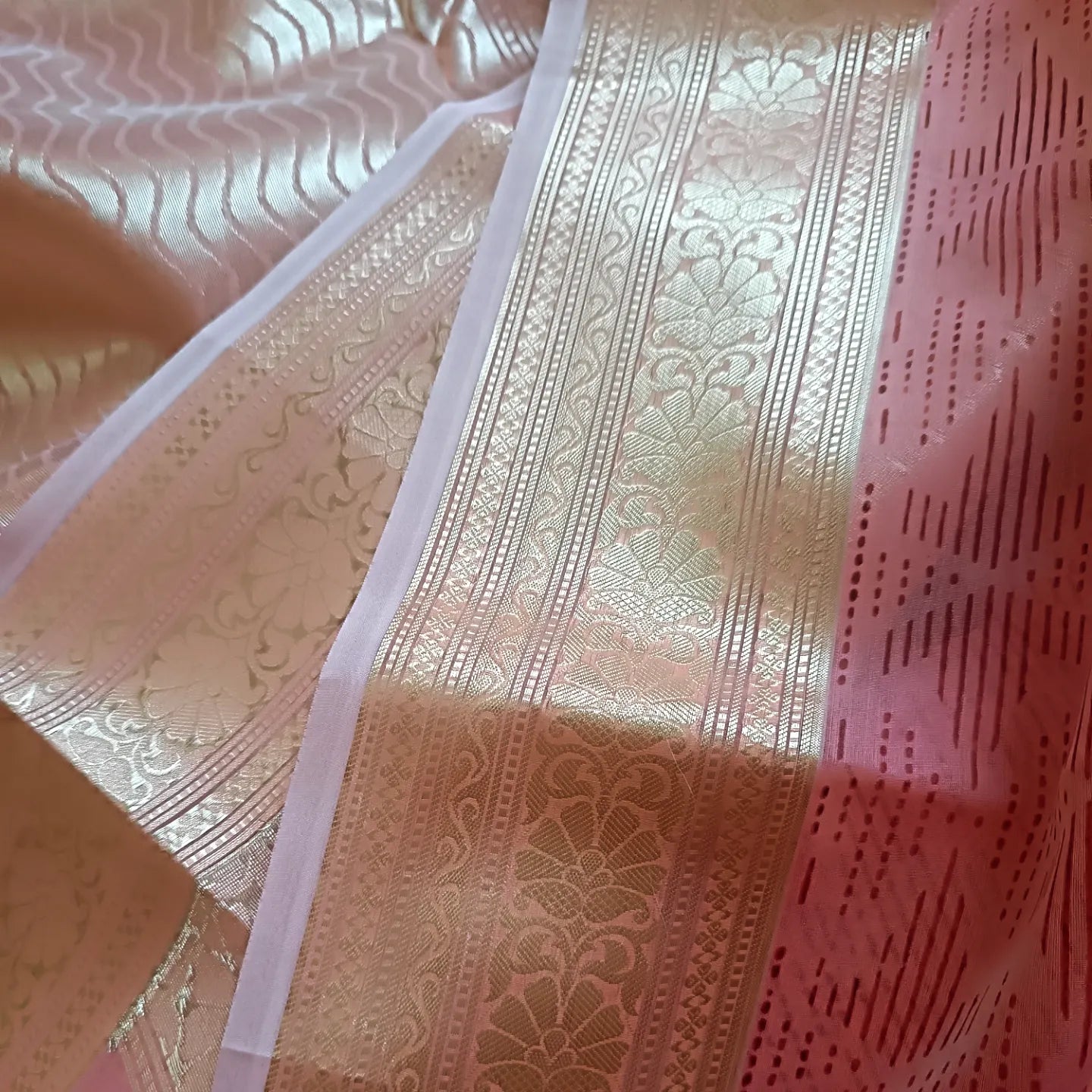 Banarsi handbrus organza silk saree llhand craft banarsi organza silk saree lltisshue silk hand craft saree