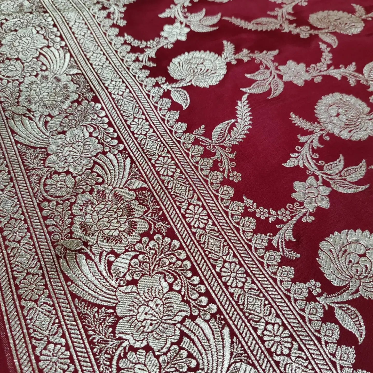 Shaheshahi jaal Banarsibrides