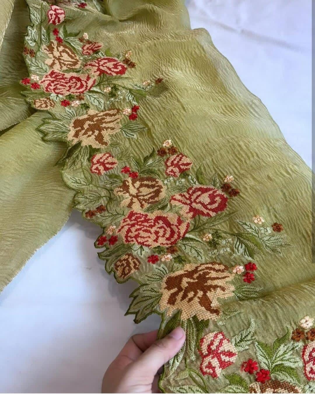Tisshu crush saree with embroidery work - Banarsi Brides