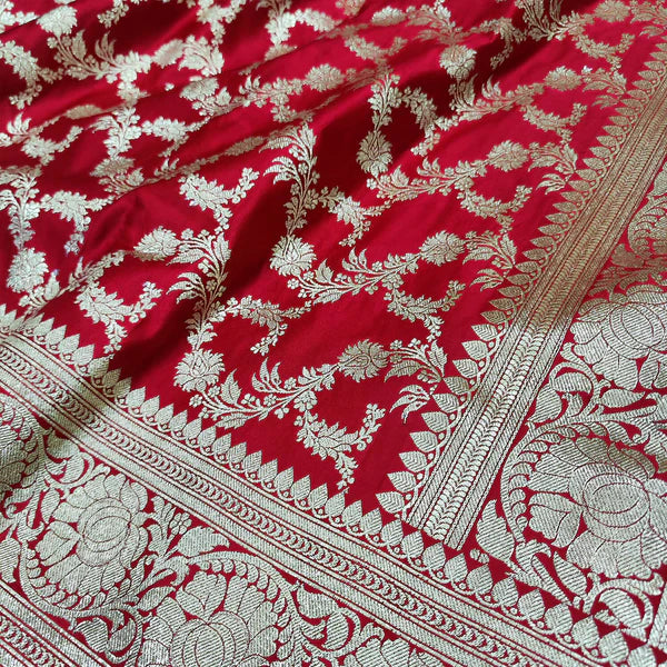 muglai jaal Red Golden Zari Katan Silk Banarasi Saree