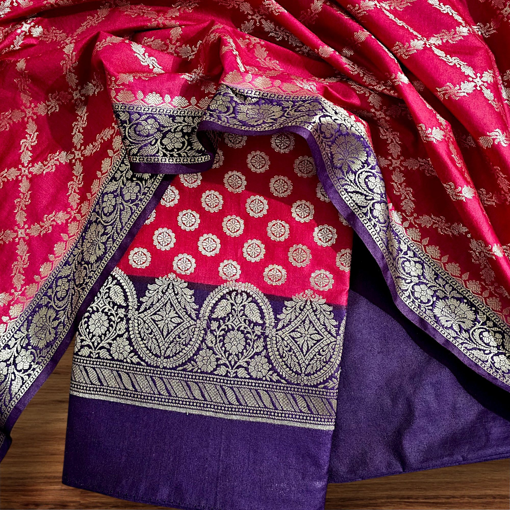 Dayble Katan Silk Suit