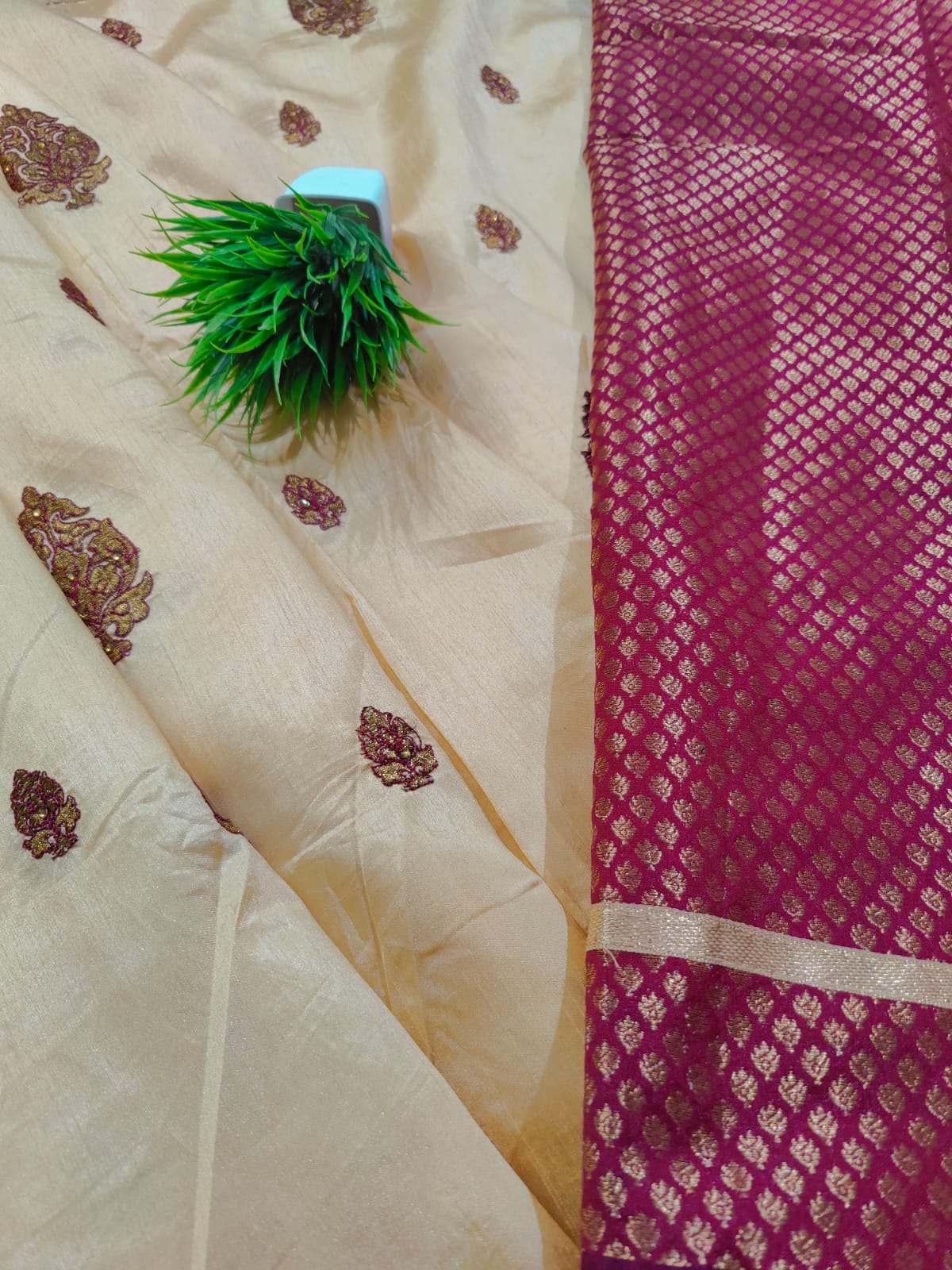 Embodry silk saree Banarsi Brides