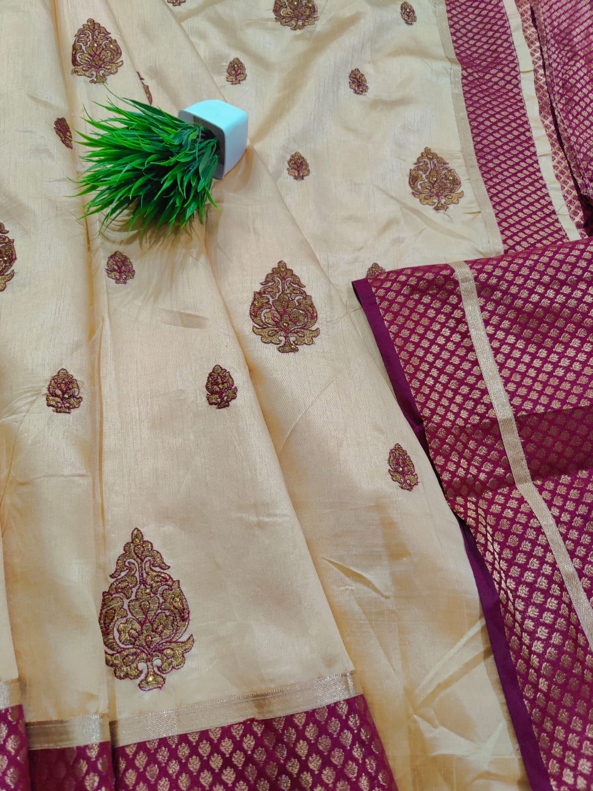 Embodry silk saree Banarsi Brides