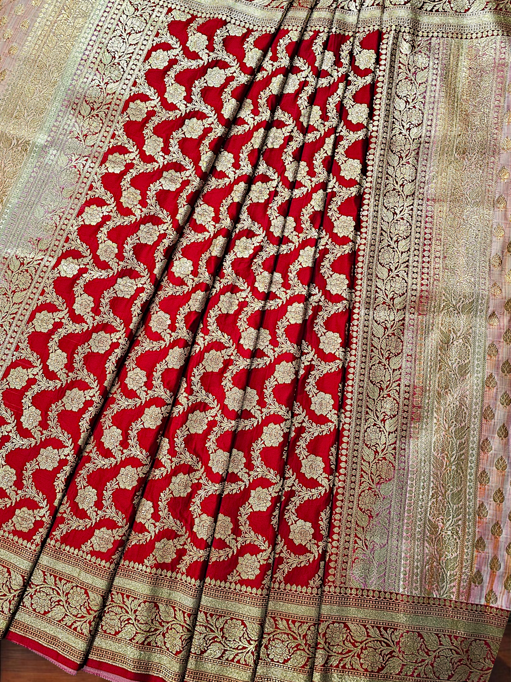 Red & Off White Patli Katan Silk Saree