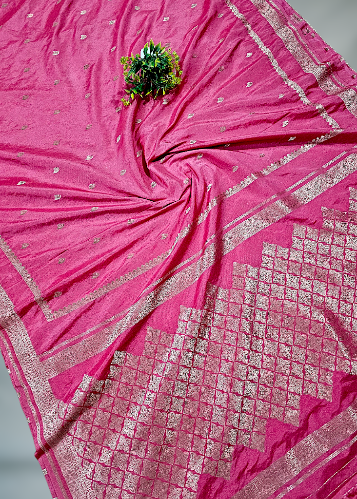 Strawberry pink buti Banarasi silk saree